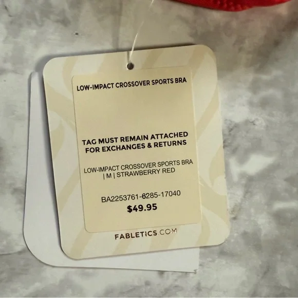 🌟NWT Fabletics Low Impact crossover sports bra - Picture 4 of 4